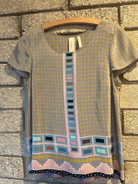 Yellow Polka Dot & Geometric Print Short Sleeve Top By Heyhoe Size 6
